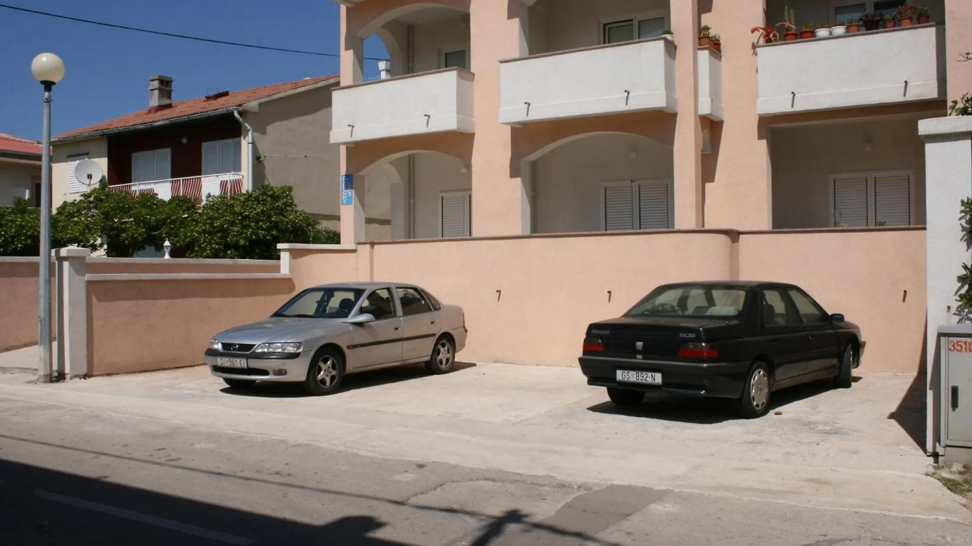 Gasthof Apartments And Rooms By The Sea Pag - 6311