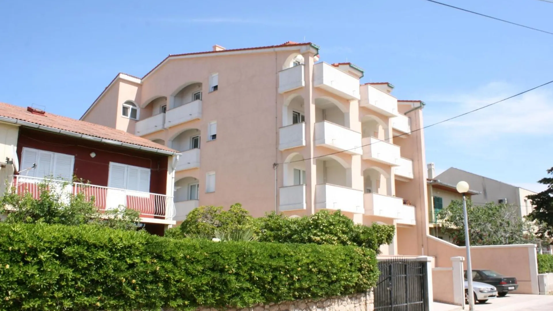 Apartments And Rooms By The Sea Pag - 6311 Kroatien