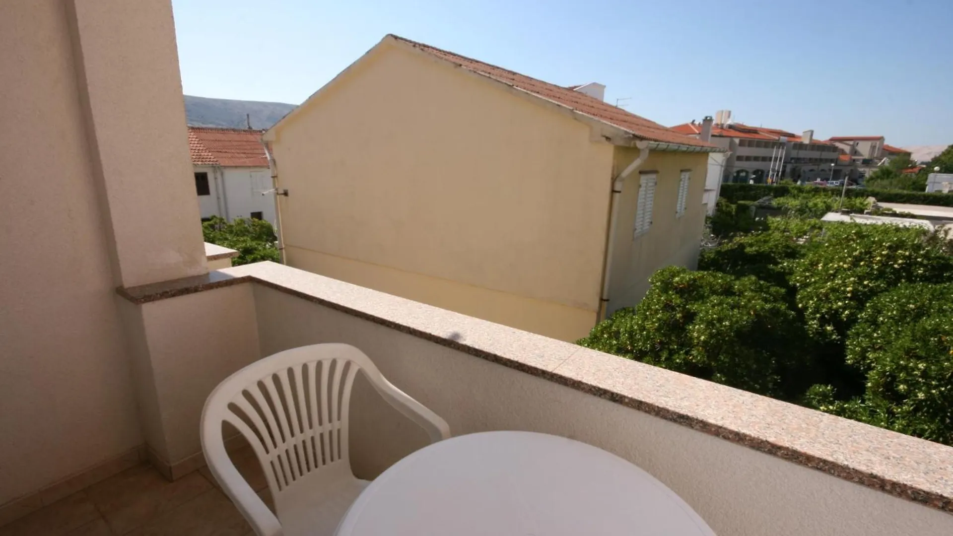 Apartments And Rooms By The Sea Pag - 6311 Pag Town
