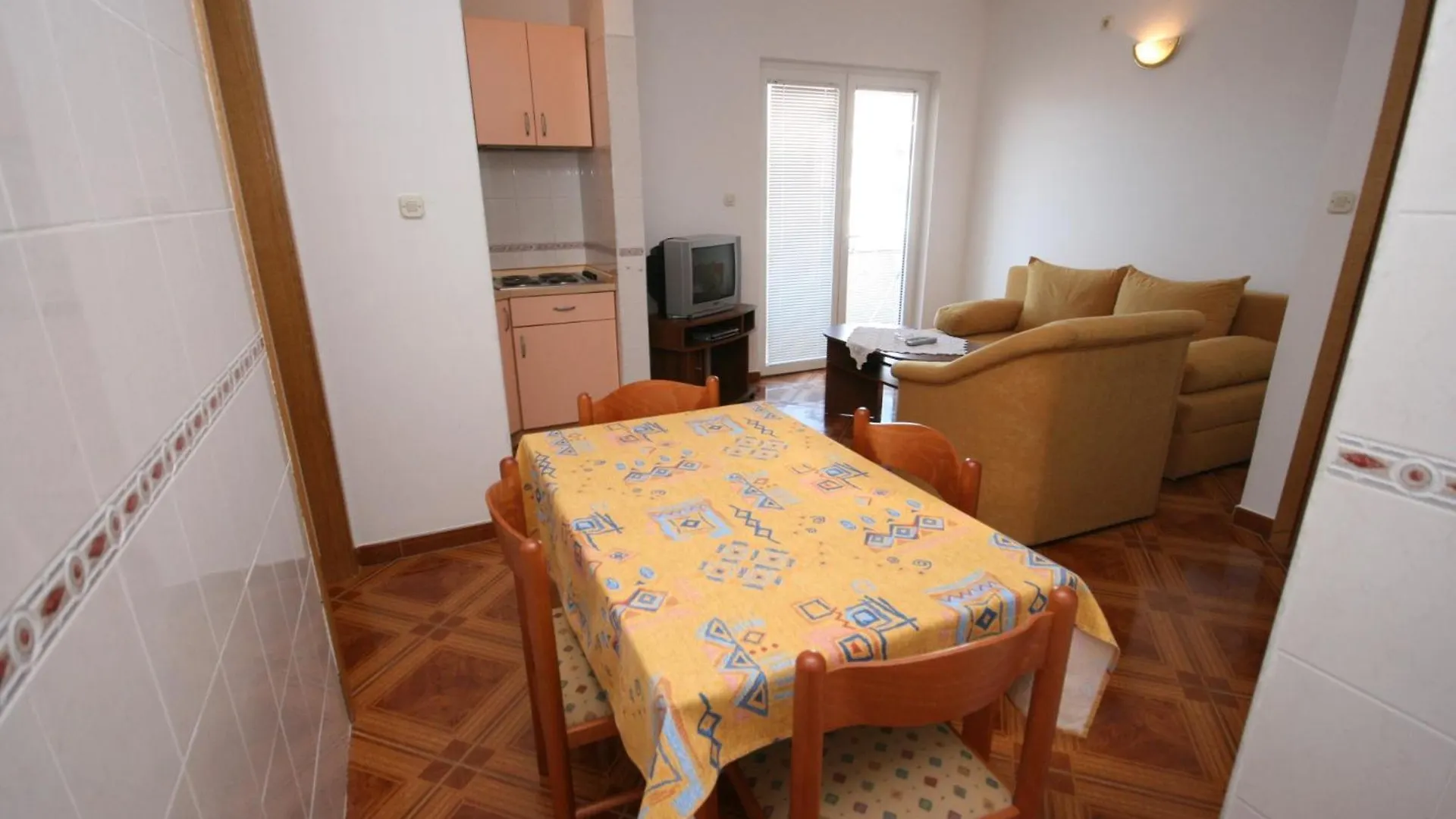 Gasthof Apartments And Rooms By The Sea Pag - 6311