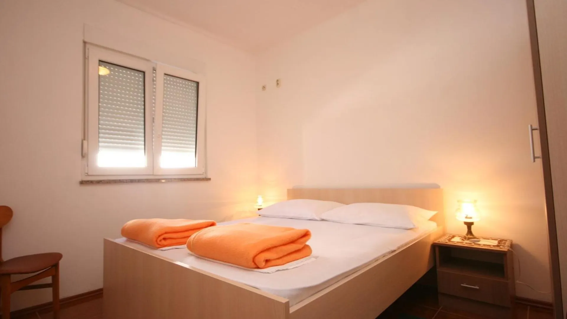 Apartments And Rooms By The Sea Pag - 6311 Pag Town Penzion